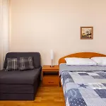 Diamond Beachfront Apartament *