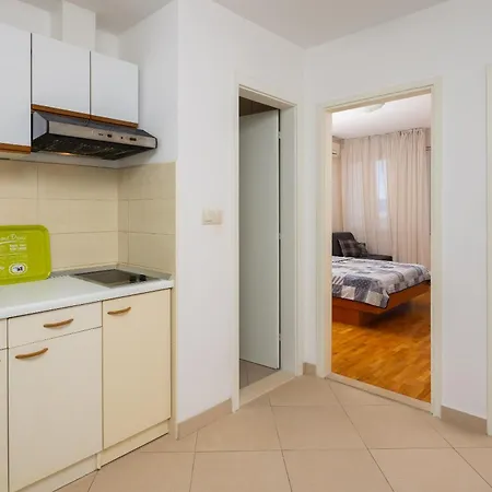 Diamond Beachfront Duće