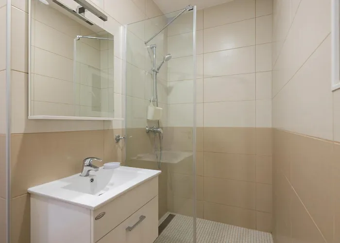 Diamond Beachfront Apartman Duce