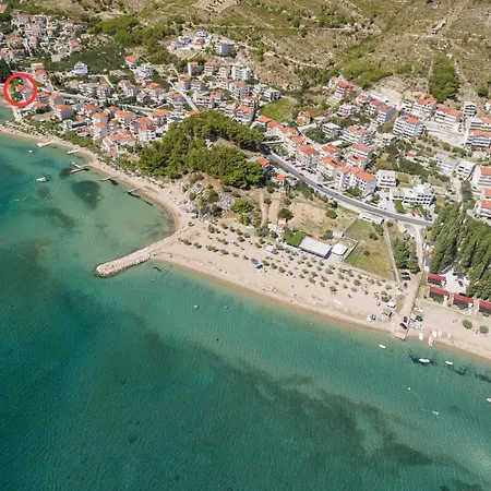 Diamond Beachfront *