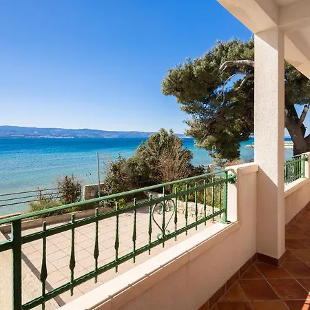 Diamond Beachfront