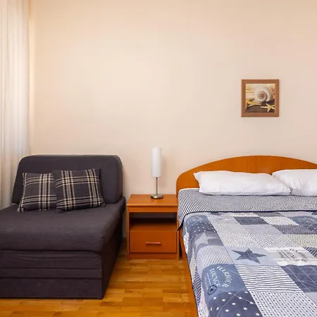 Diamond Beachfront Apartmán *