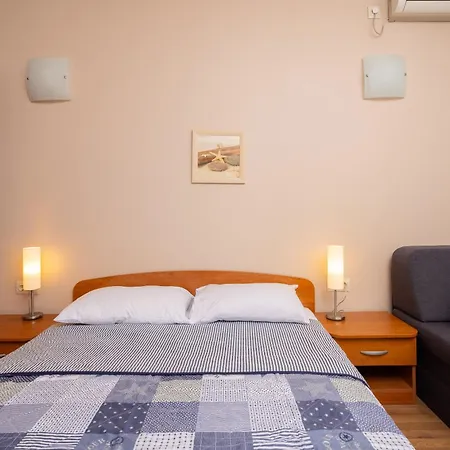 Diamond Beachfront Apartman *