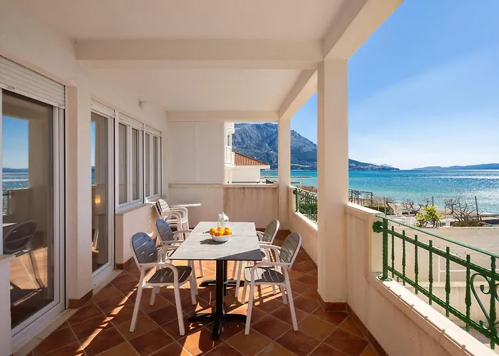 Diamond Beachfront Duće